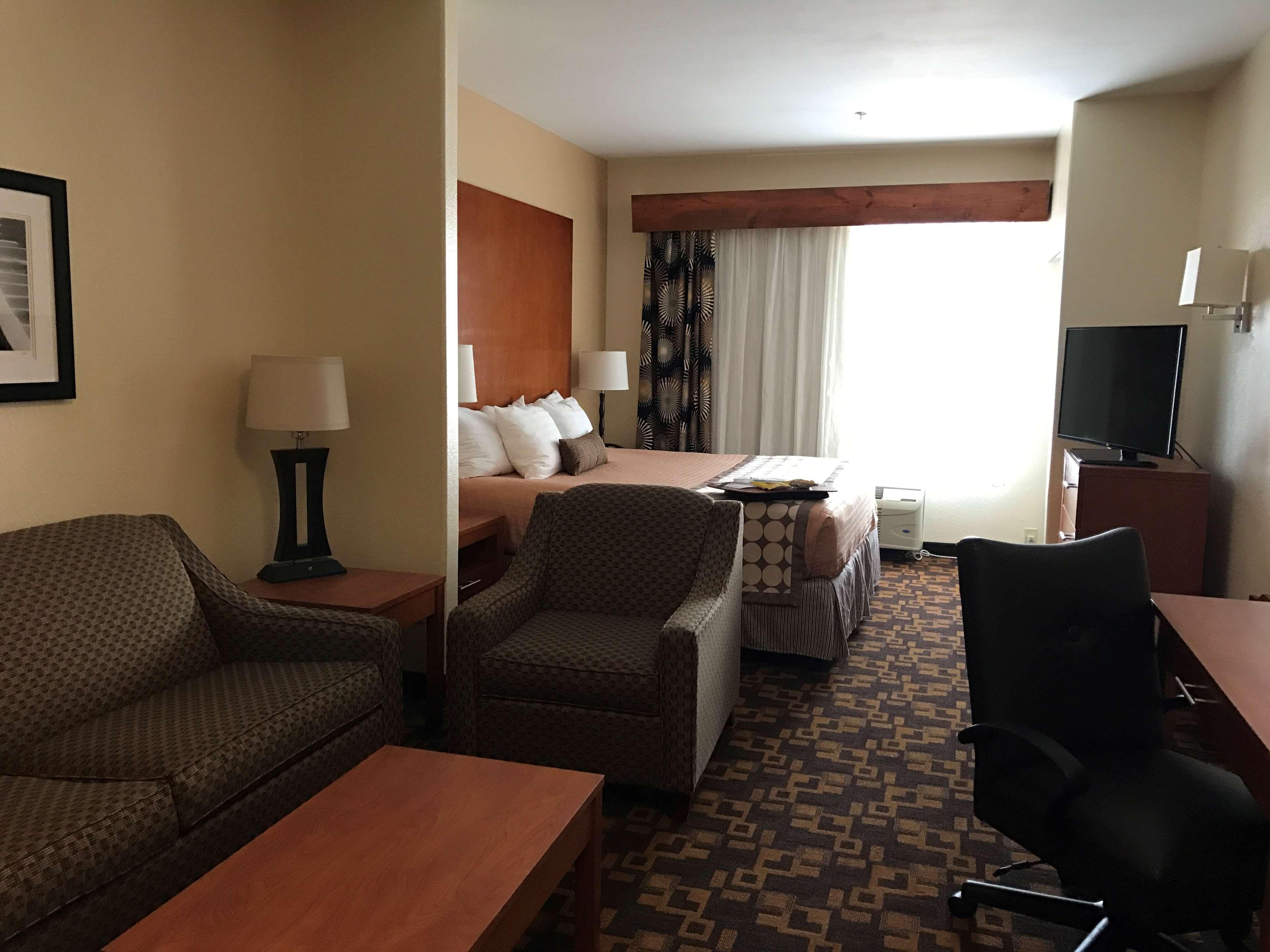Best Western Plus Rose City Conference Inn Τόμασβιλ Εξωτερικό φωτογραφία