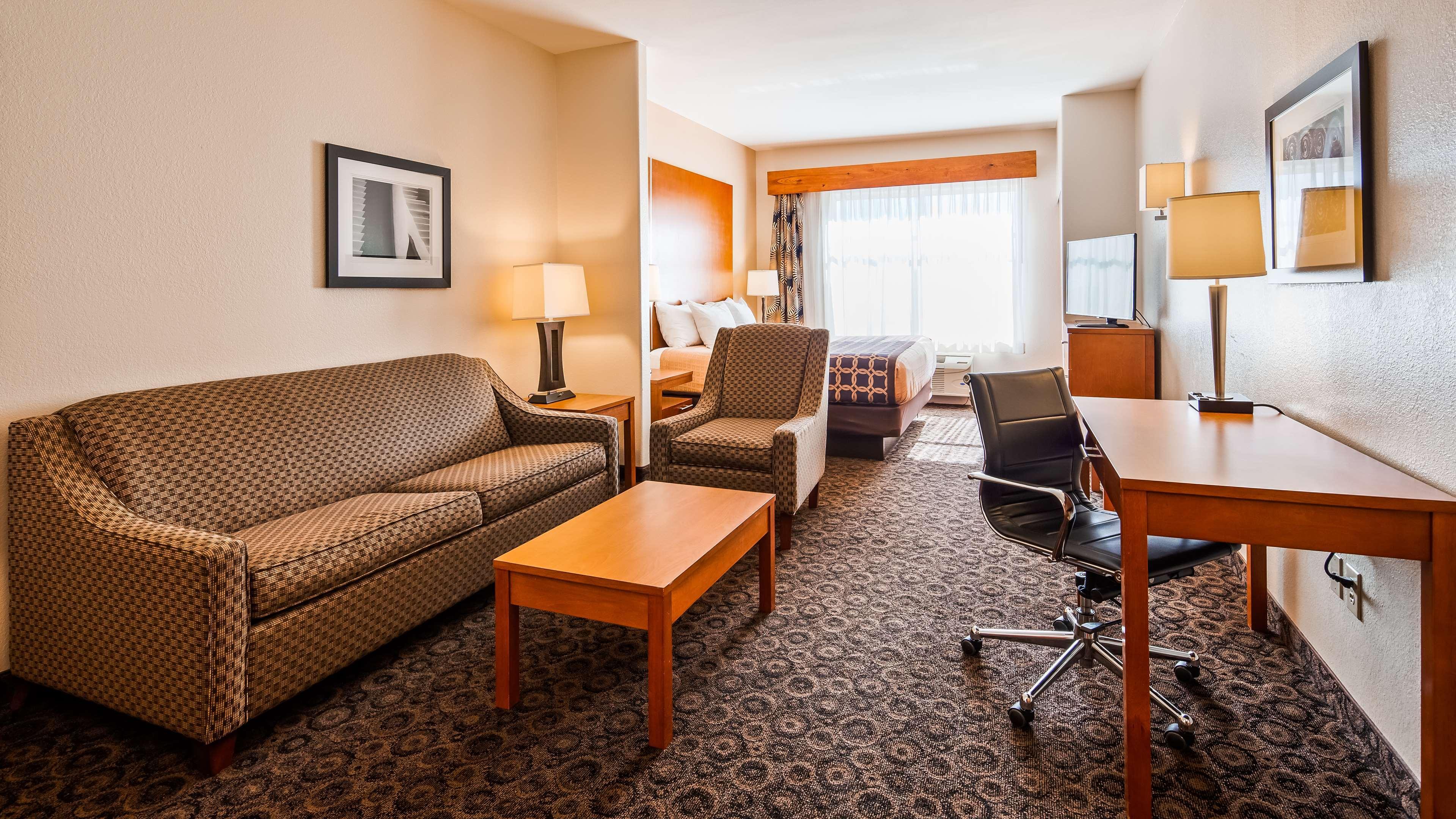 Best Western Plus Rose City Conference Inn Τόμασβιλ Εξωτερικό φωτογραφία