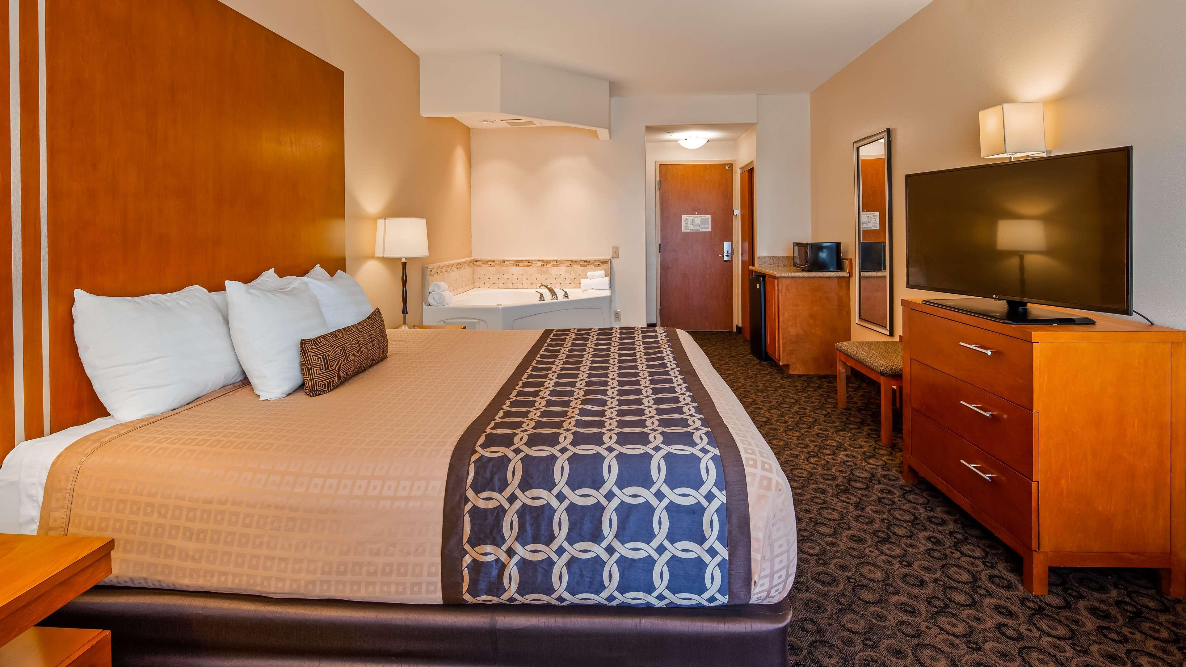 Best Western Plus Rose City Conference Inn Τόμασβιλ Εξωτερικό φωτογραφία