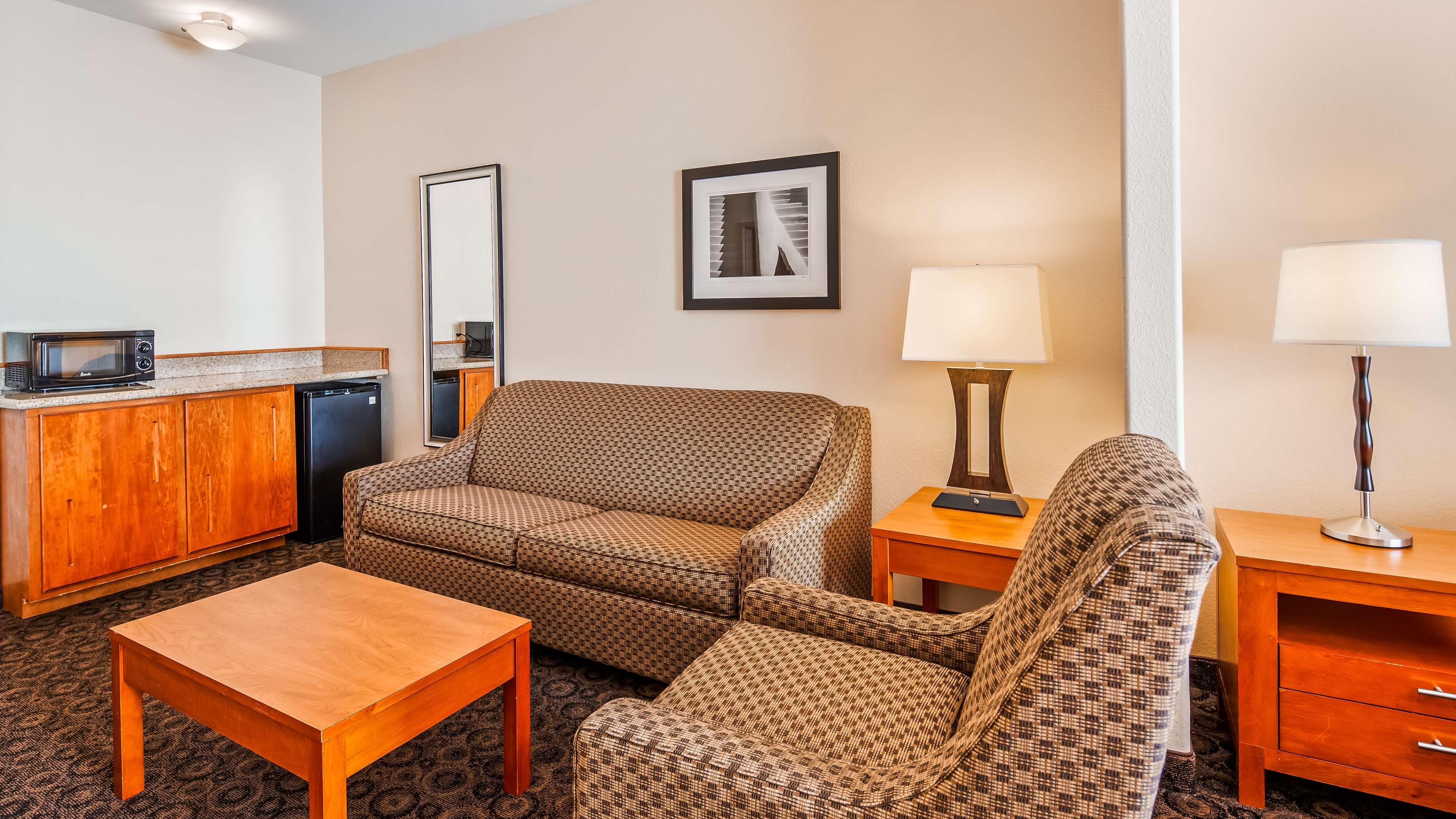 Best Western Plus Rose City Conference Inn Τόμασβιλ Εξωτερικό φωτογραφία