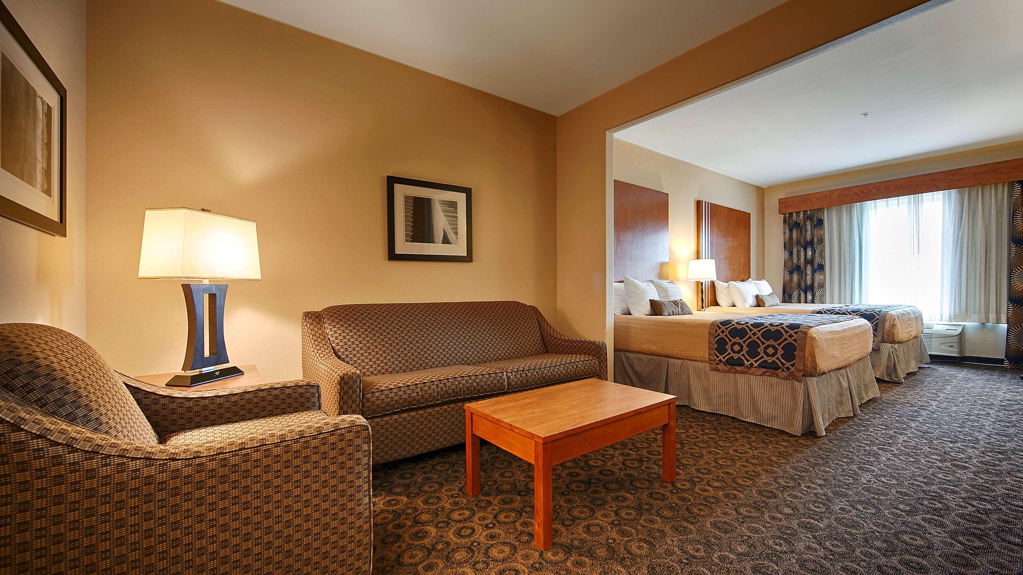 Best Western Plus Rose City Conference Inn Τόμασβιλ Εξωτερικό φωτογραφία