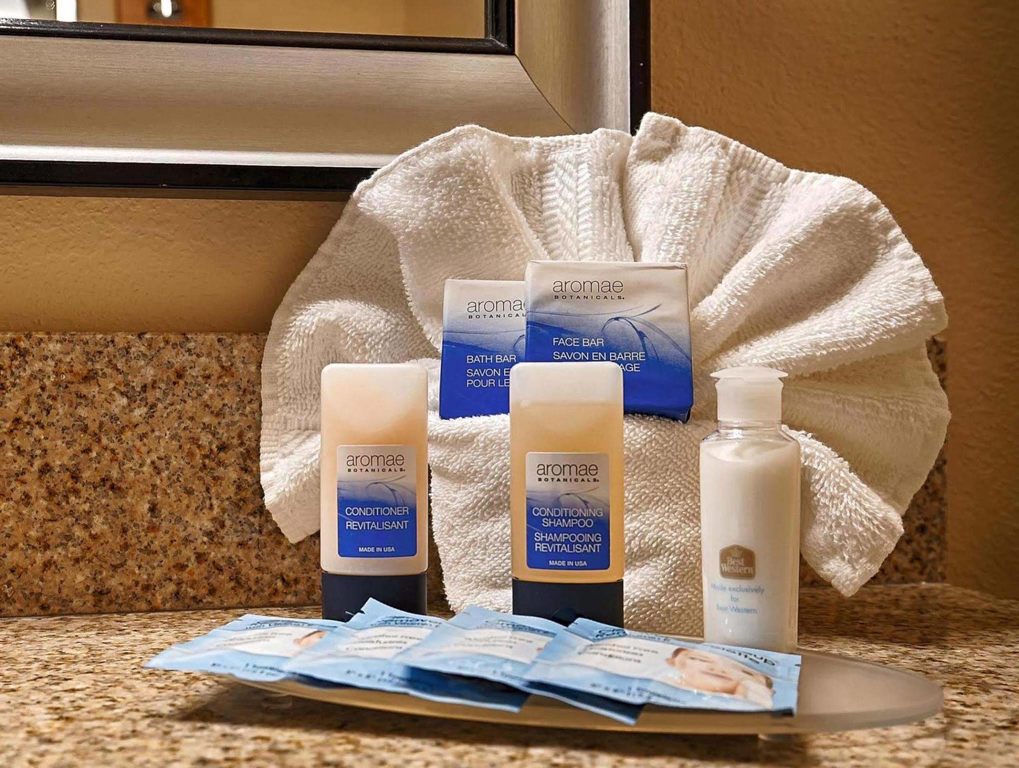 Best Western Plus Rose City Conference Inn Τόμασβιλ Εξωτερικό φωτογραφία